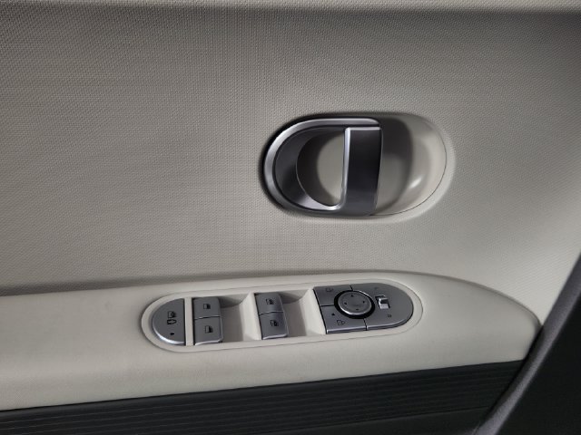 Certified Used 2024 White Hyundai SEL image 10