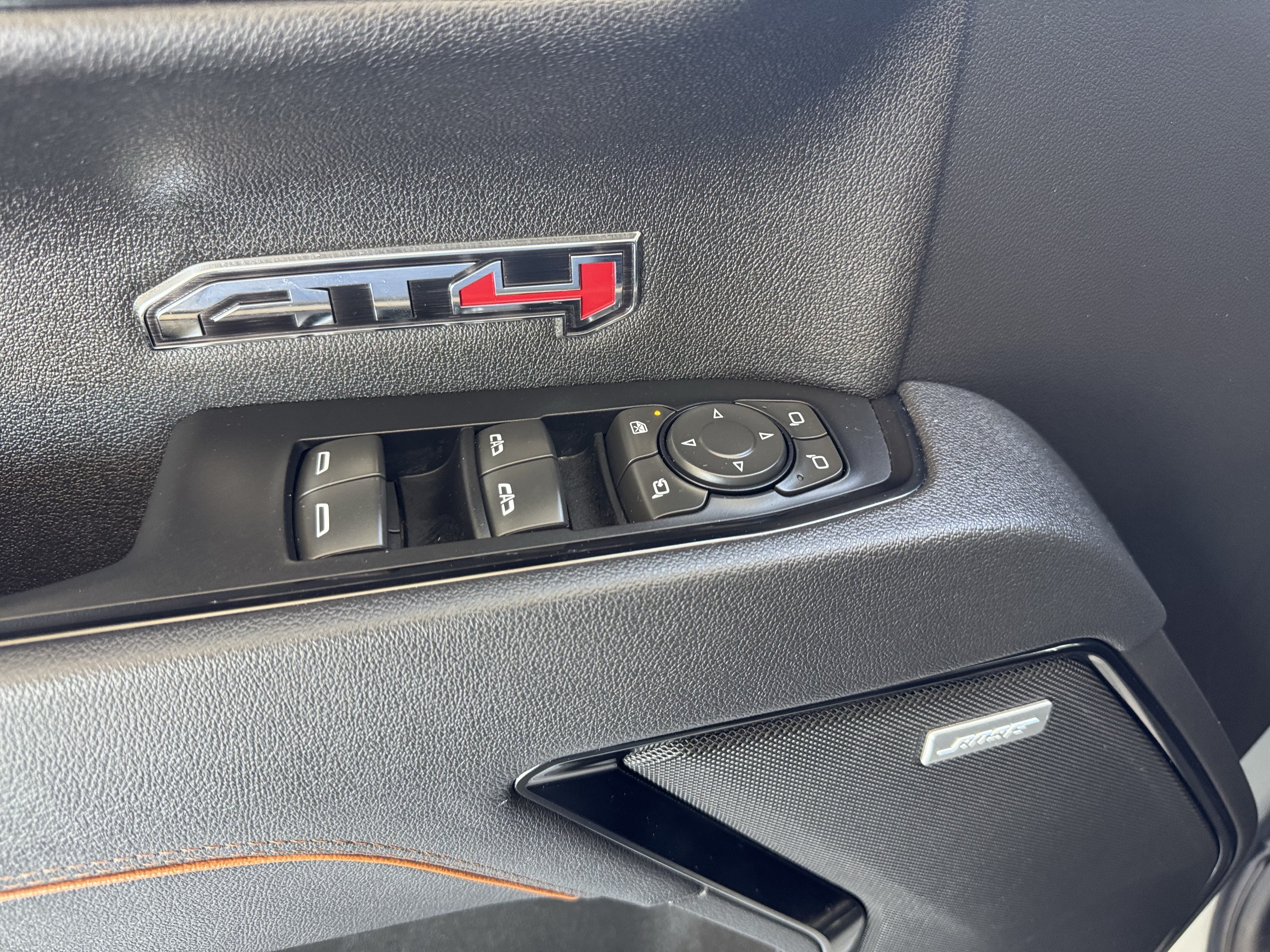 2025 GMC Sierra 1500 AT4 - Photo 11