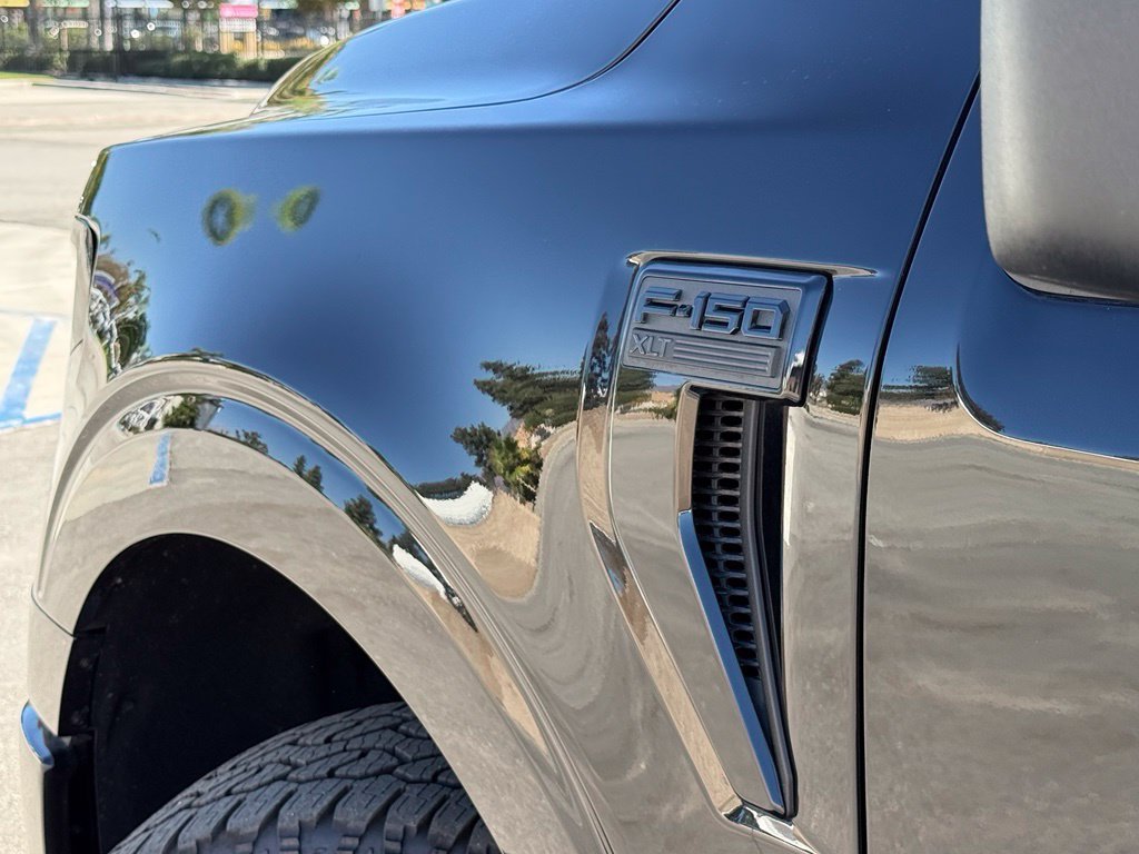 New 2026 Agate Black Metallic Ford XLT image 18