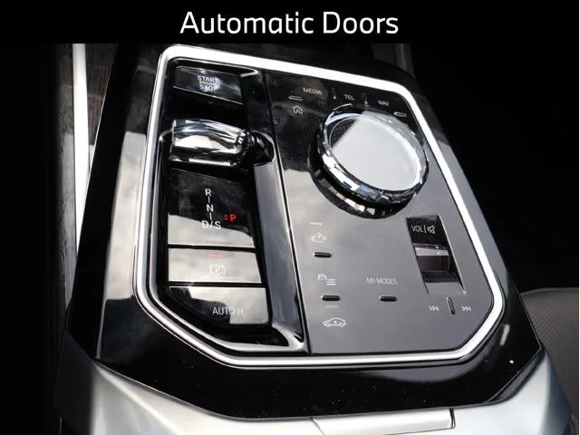 New 2026 Carbon Black Metallic BMW 760i xDrive image 15
