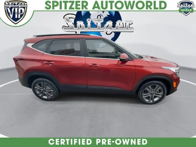 Used 2023 Orange Kia S image 17