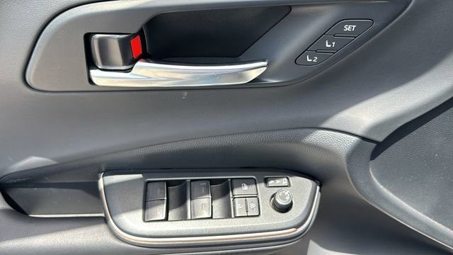 2023 Toyota Crown Platinum - Photo 6