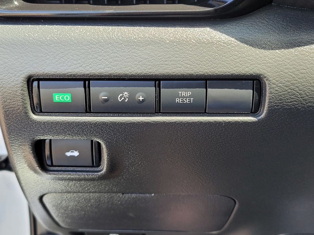 Certified Used 2021 Cloud White Nissan SV image 26