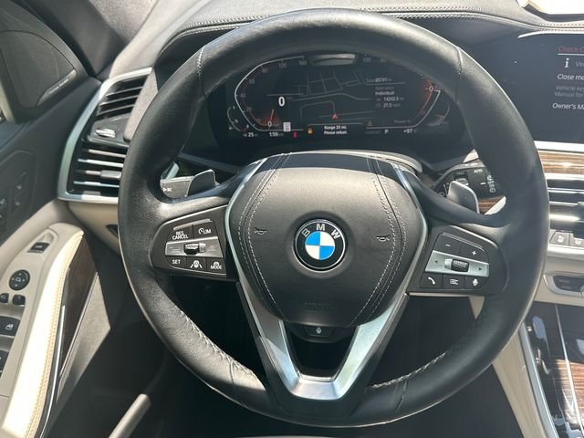 Used 2021 Gray BMW xDrive40i image 25