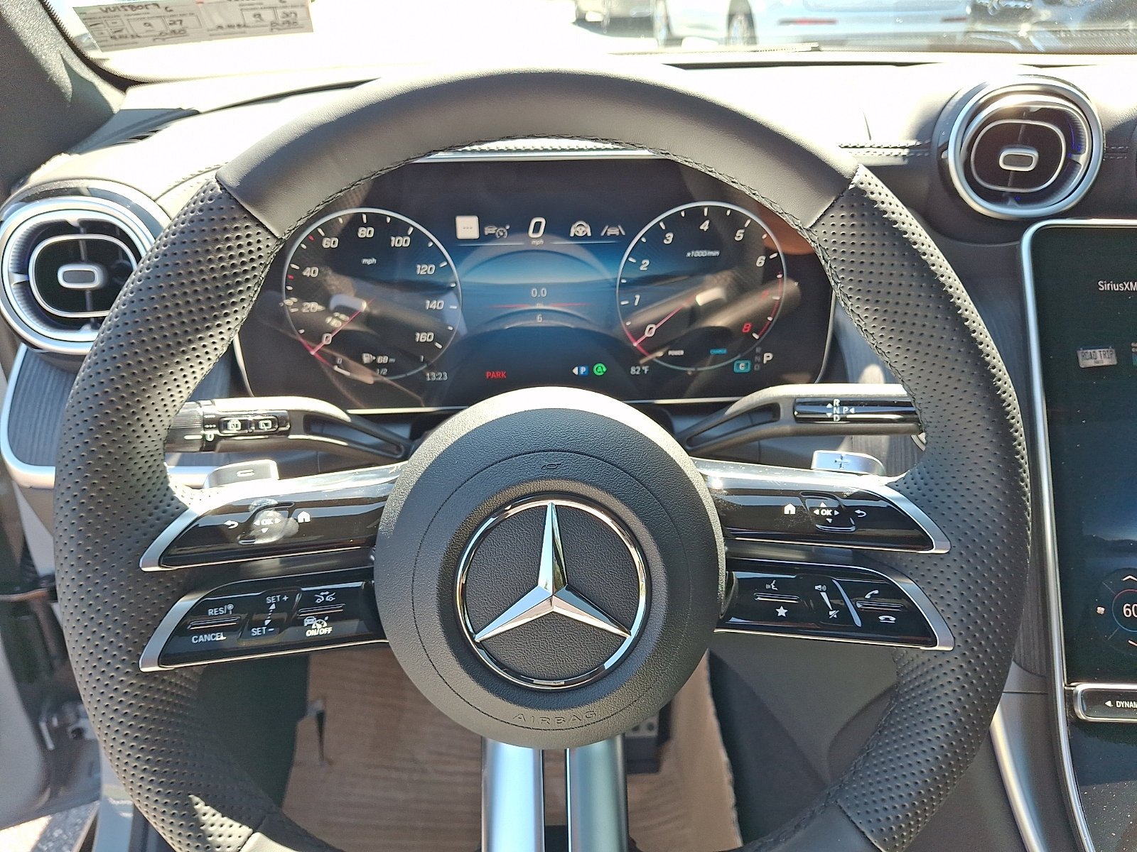 New 2027 MANUFAKTUR Alpine Grey Mercedes-Benz GLC 300 image 40