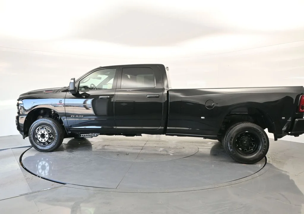 New 2026 Diamond Black Crystal Pearlcoat RAM Big Horn image 10