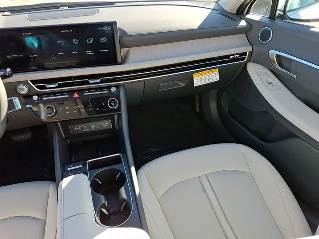 New 2026 White Hyundai SEL image 11
