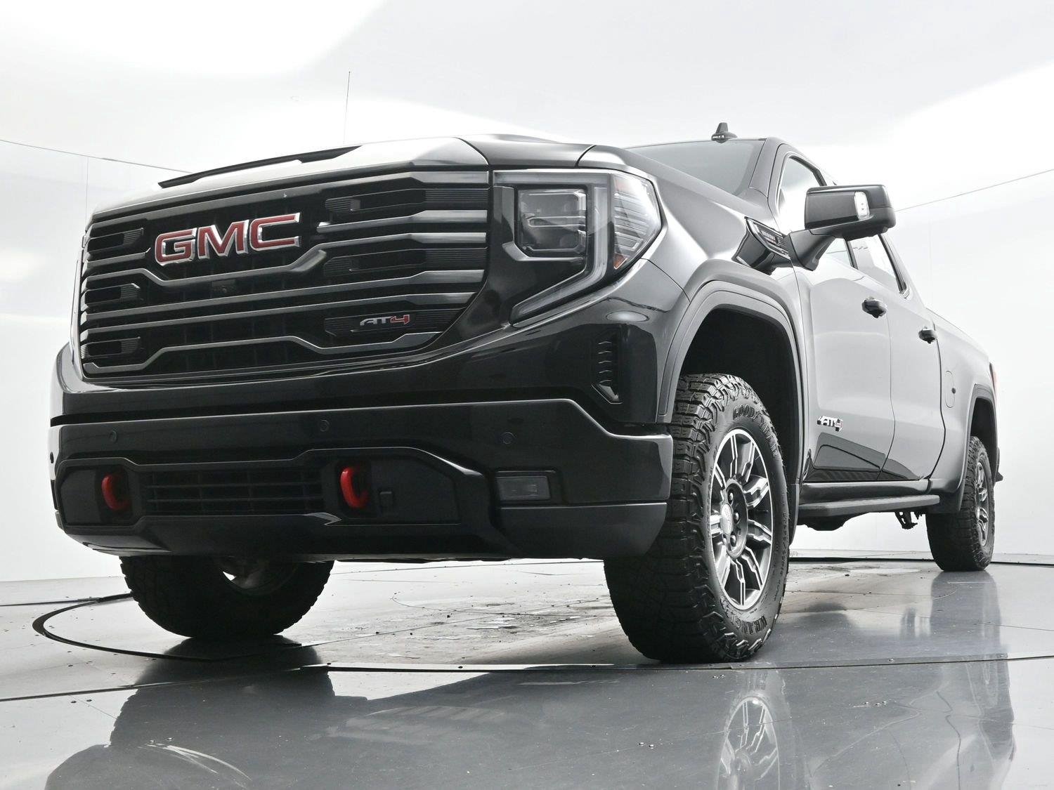 Used 2024 Onyx Black GMC AT4 image 51