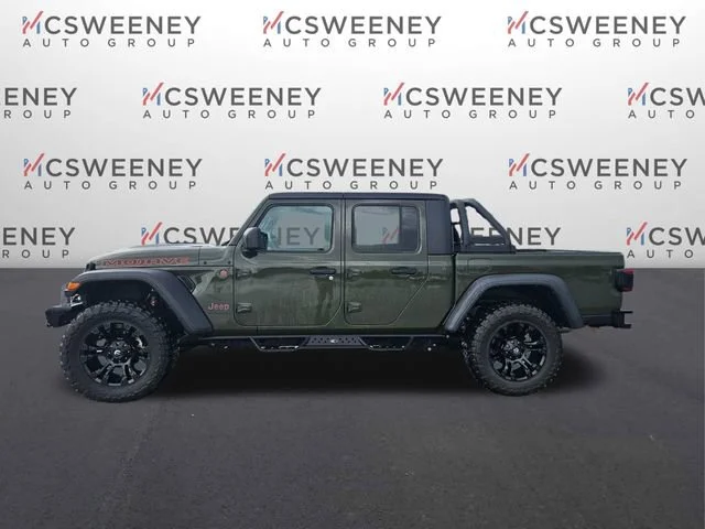 Used 2024 Green Jeep Mojave image 2