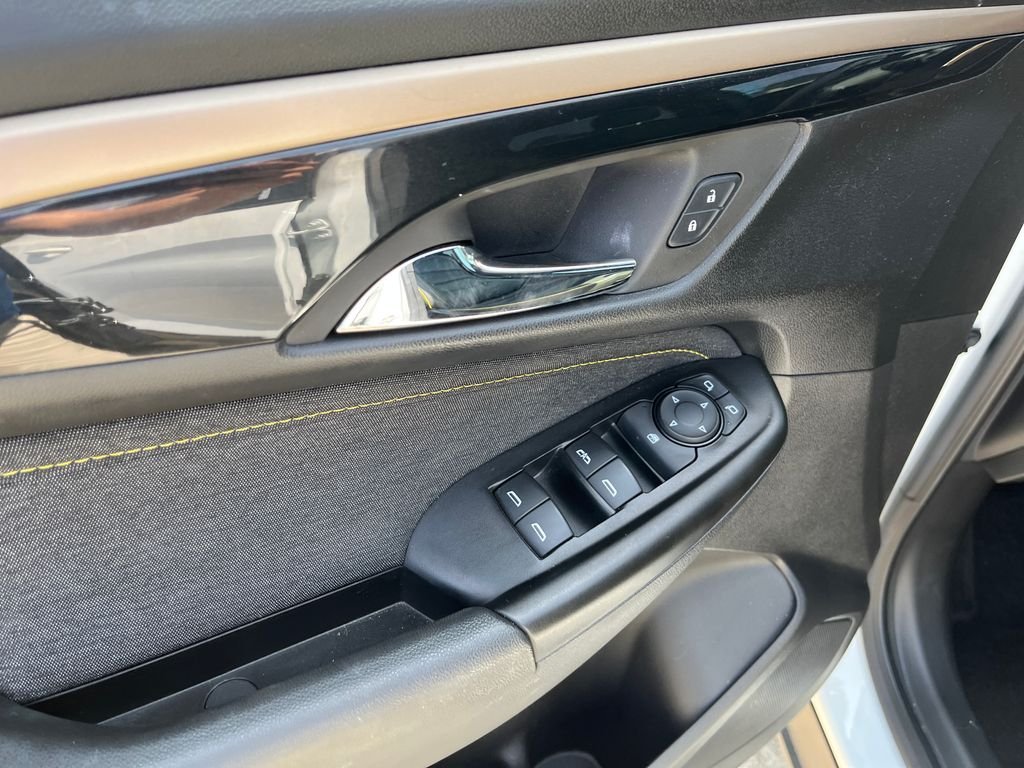 Used 2024 White Chevrolet ACTIV image 10
