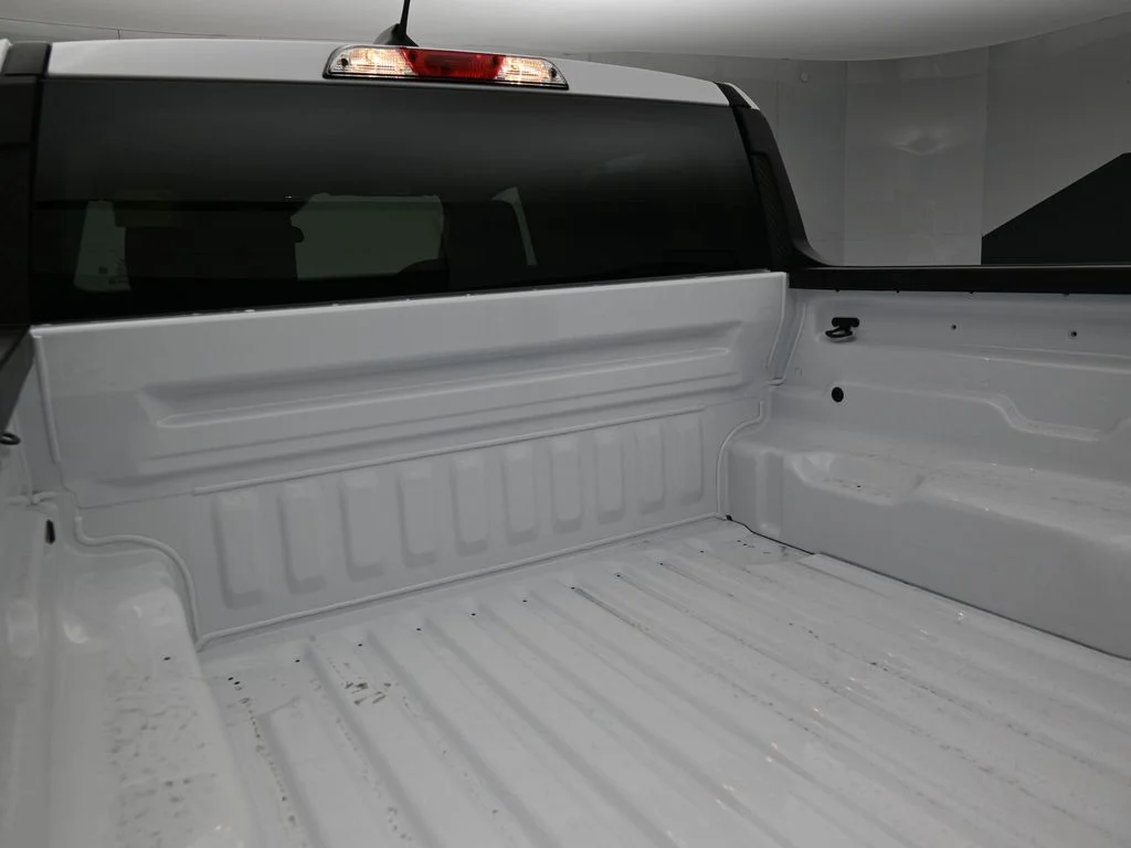 New 2026 Oxford White Ford XL image 19