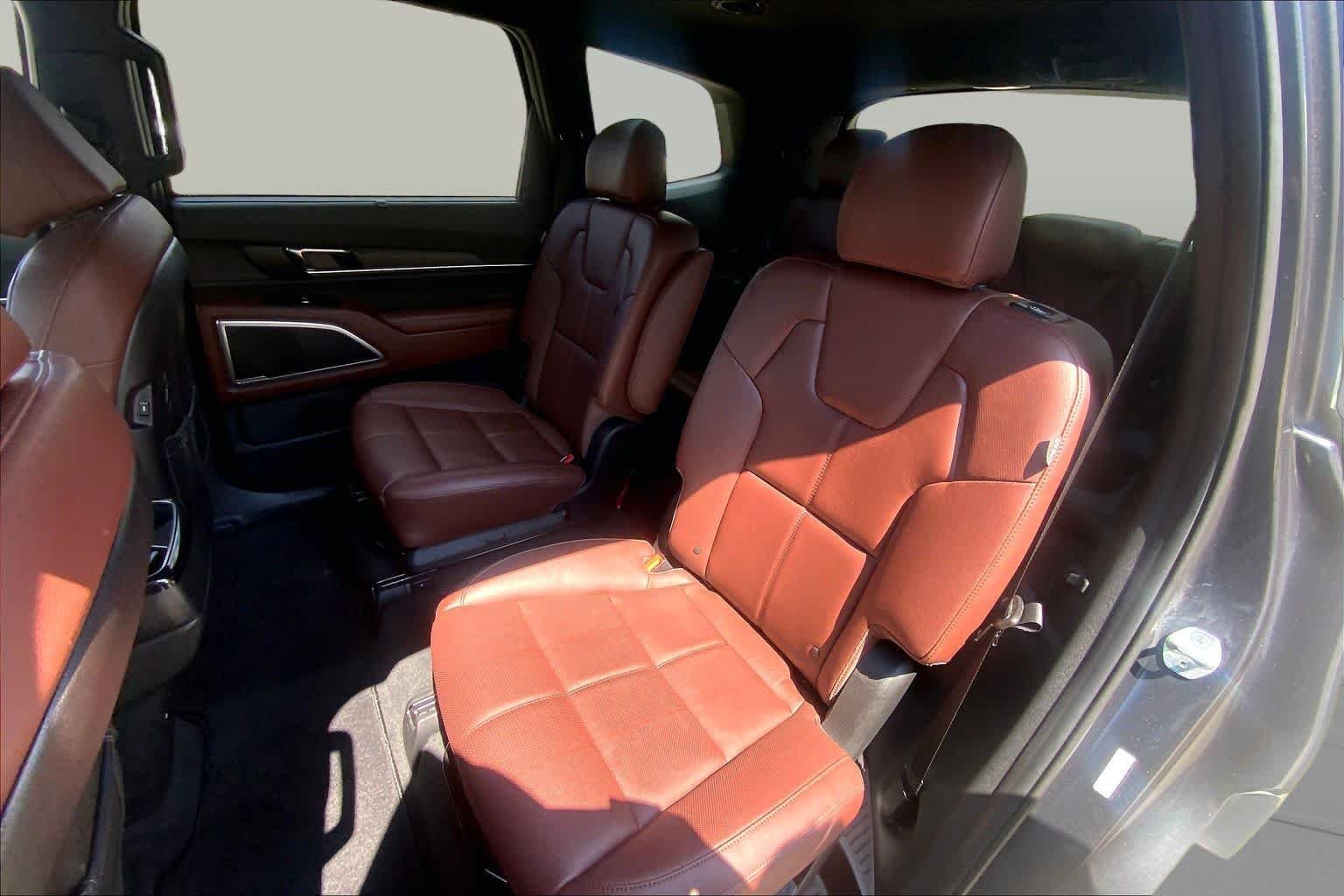 Certified Used 2024 Gravity Gray Kia EX image 19