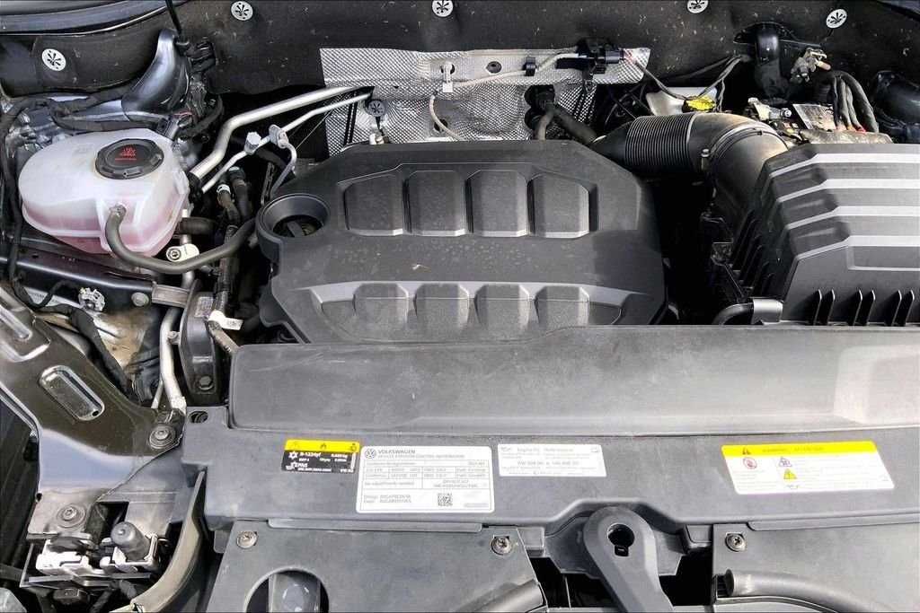 Used 2024 Gray Volkswagen 2.0T SEL image 32