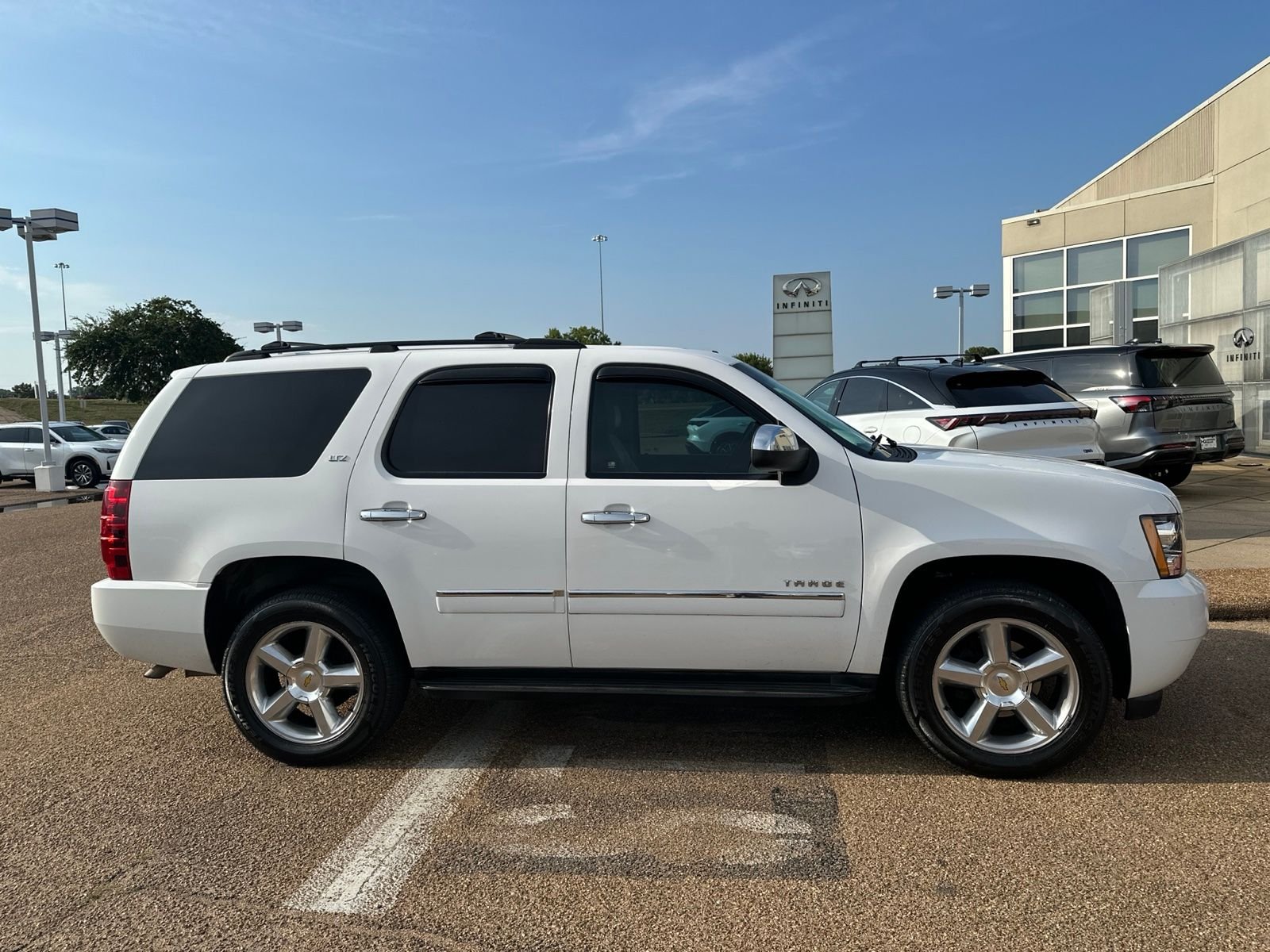 Used 2012 White Chevrolet LTZ image 4