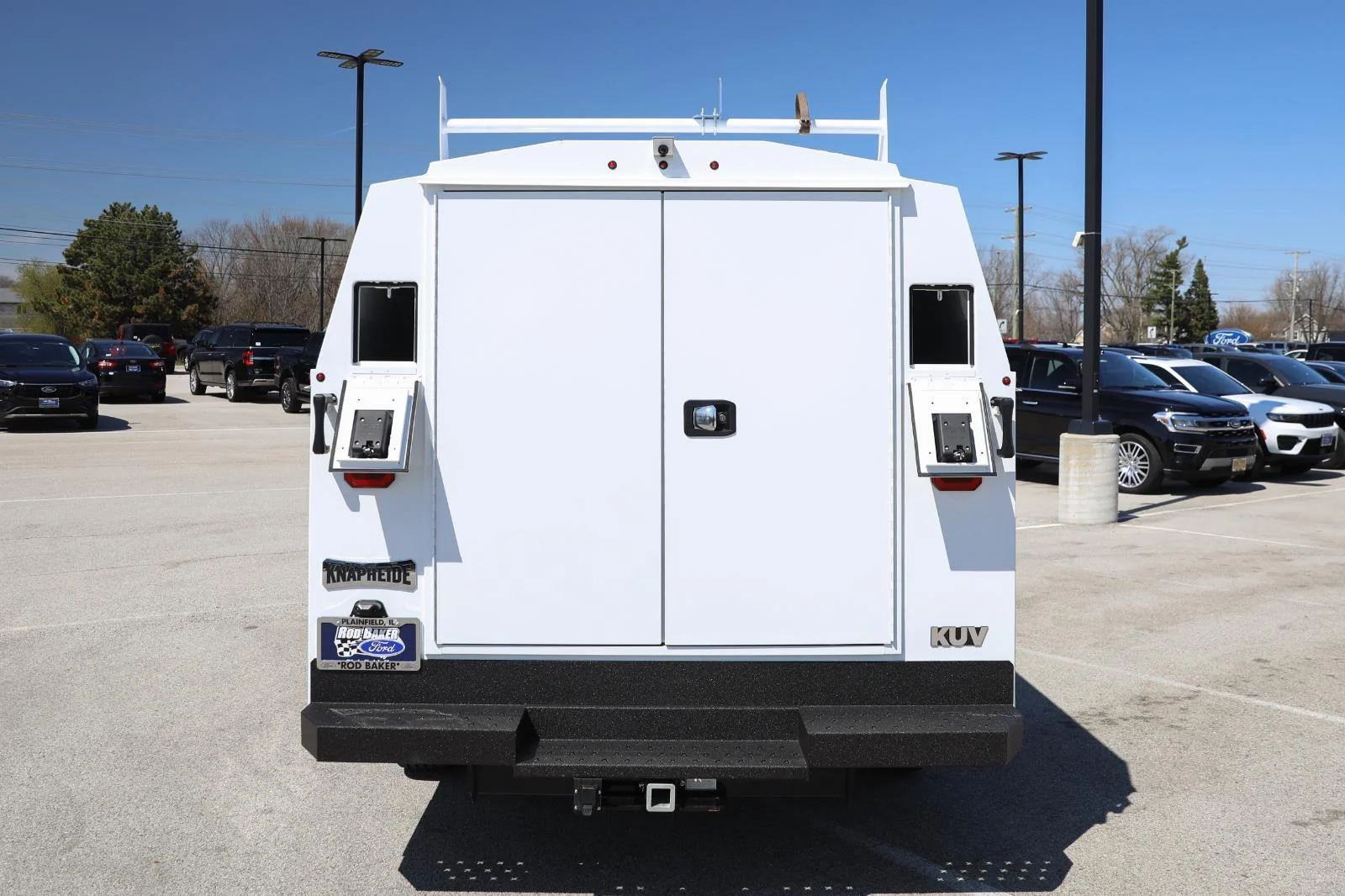 New 2026 Oxford White Ford E-350 SRW image 18