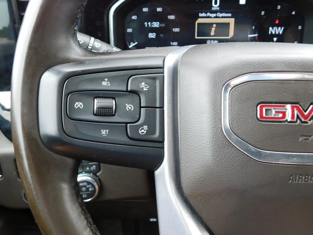 Used 2023 White GMC SLT image 32