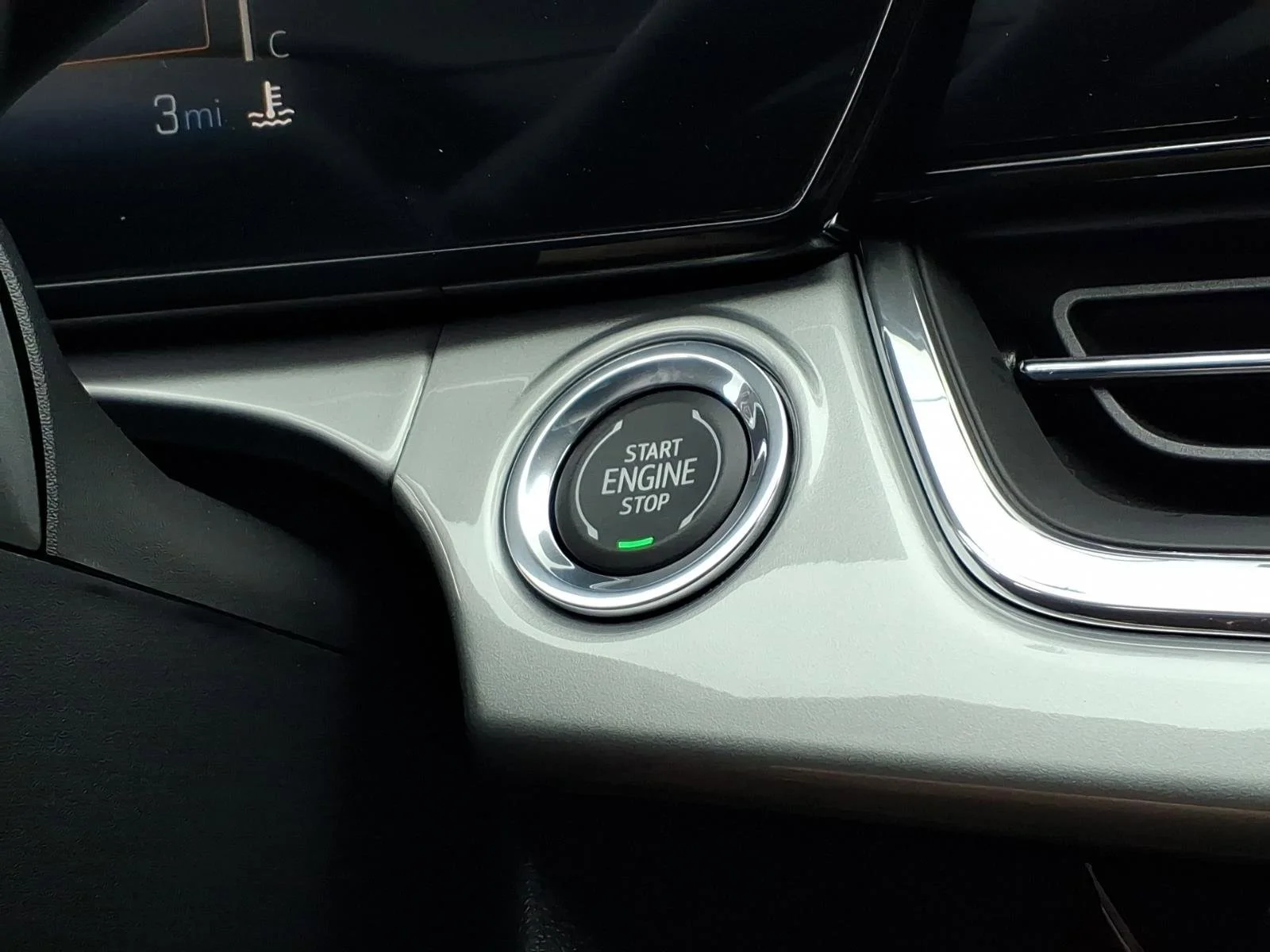 2026 Chevrolet Trax LT - Photo 11