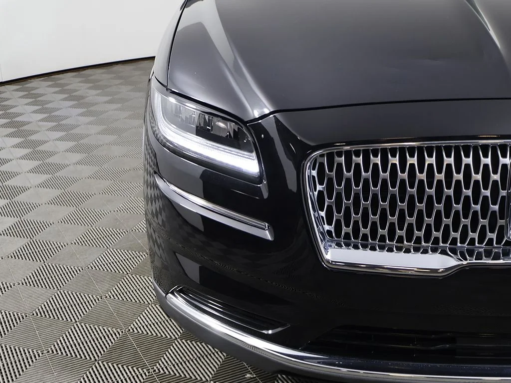 Used 2023 Black Metallic Lincoln Reserve image 15
