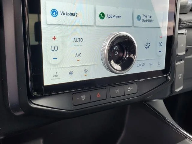 2025 Ford F-150 Lightning Flash - Photo 27