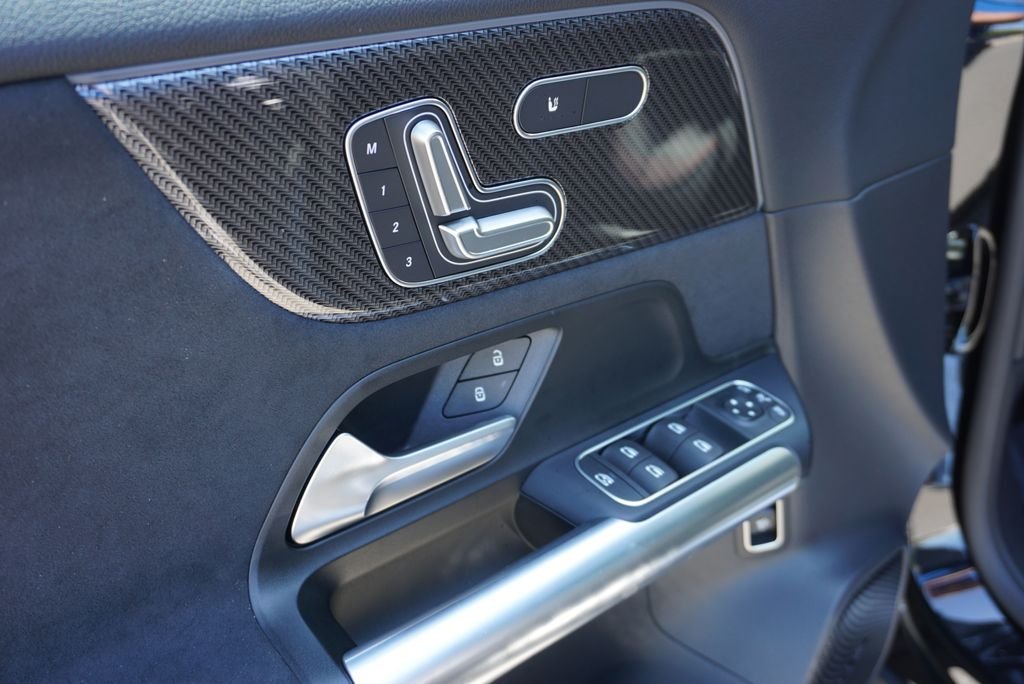 Certified Used 2026  Mercedes-Benz GLA 250 image 19