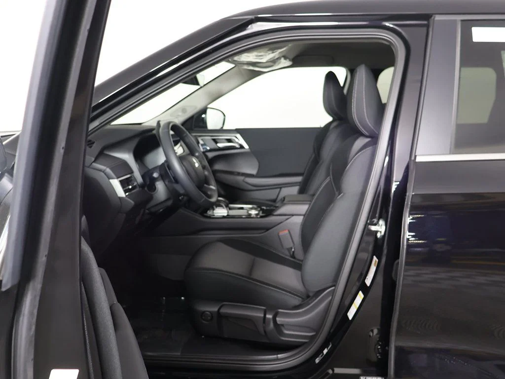 New 2026 Black Mitsubishi ES image 27