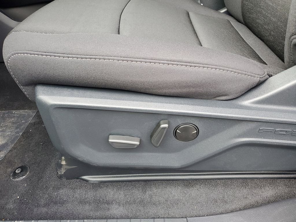 2026 Ford F-150 XLT - Photo 6