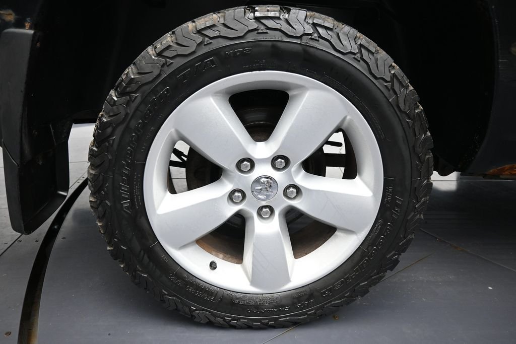 Used 2014 Black Clearcoat Ram Express image 33