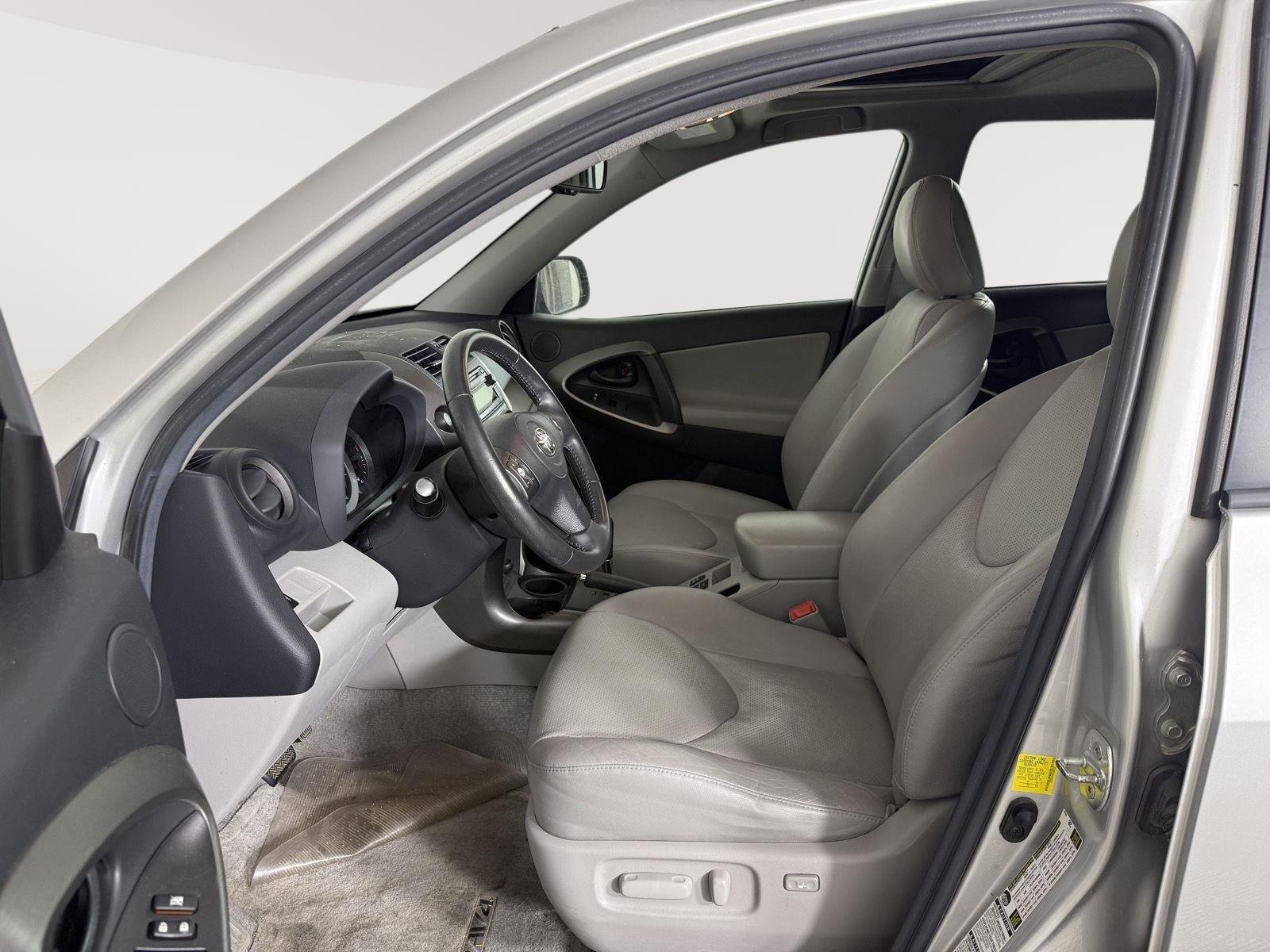 Used 2012 Classic Silver Metallic Toyota Limited image 3