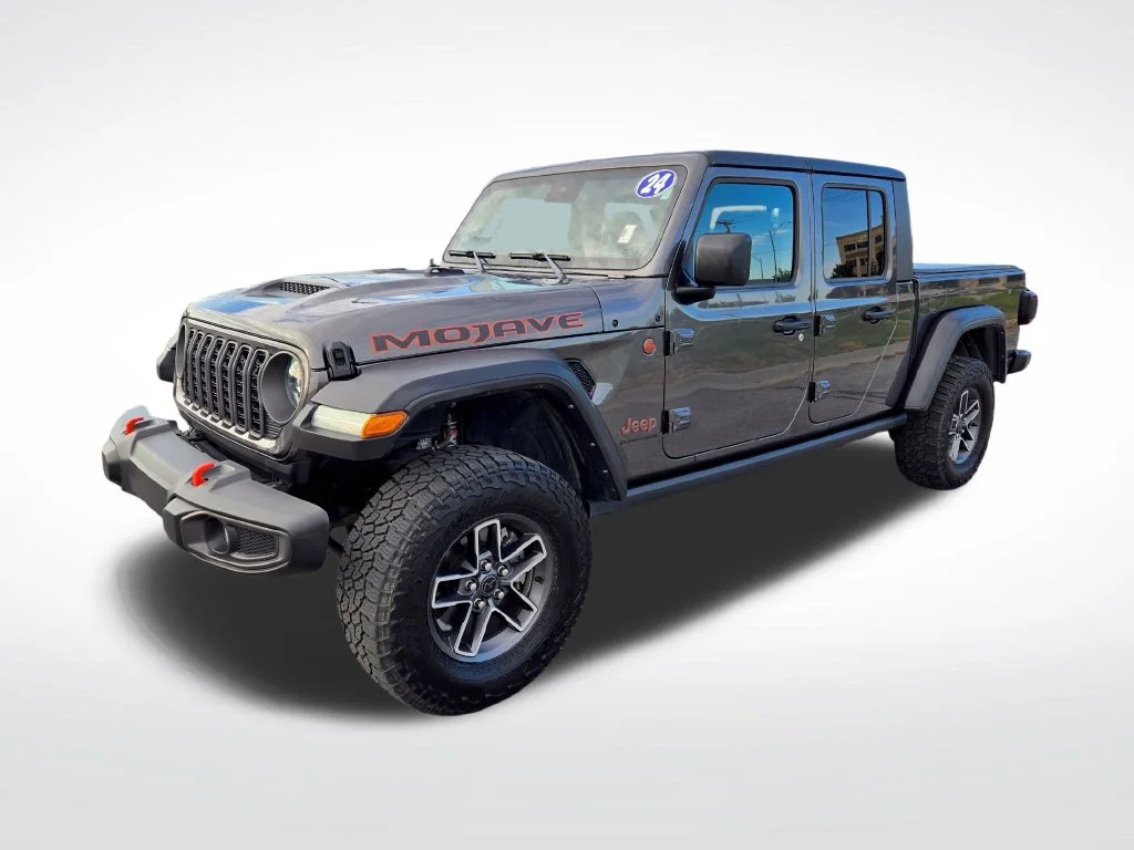 Used 2024 Gray Jeep Mojave image 7