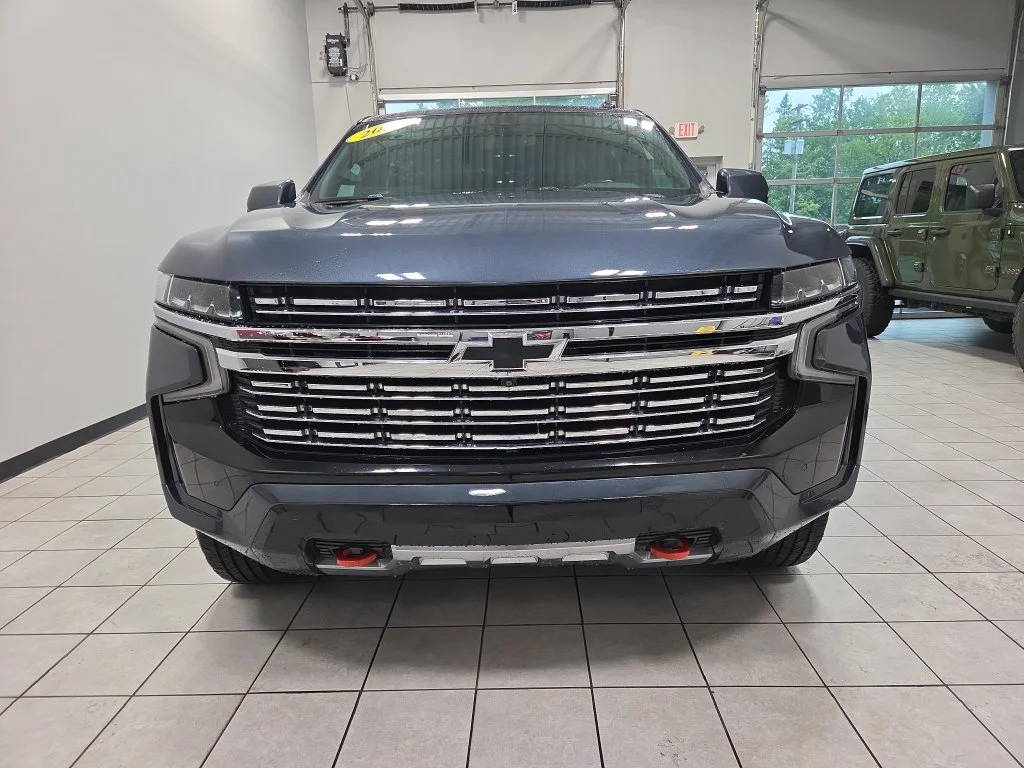 Used 2021 Gray Chevrolet Z71 image 2