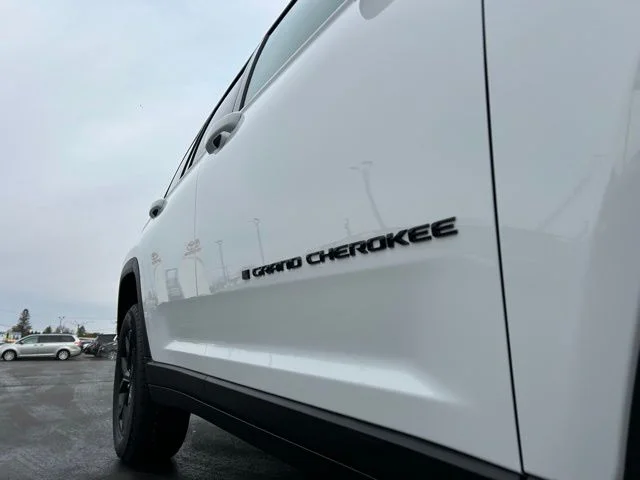 New 2026 Bright White Clearcoat Jeep Altitude image 17