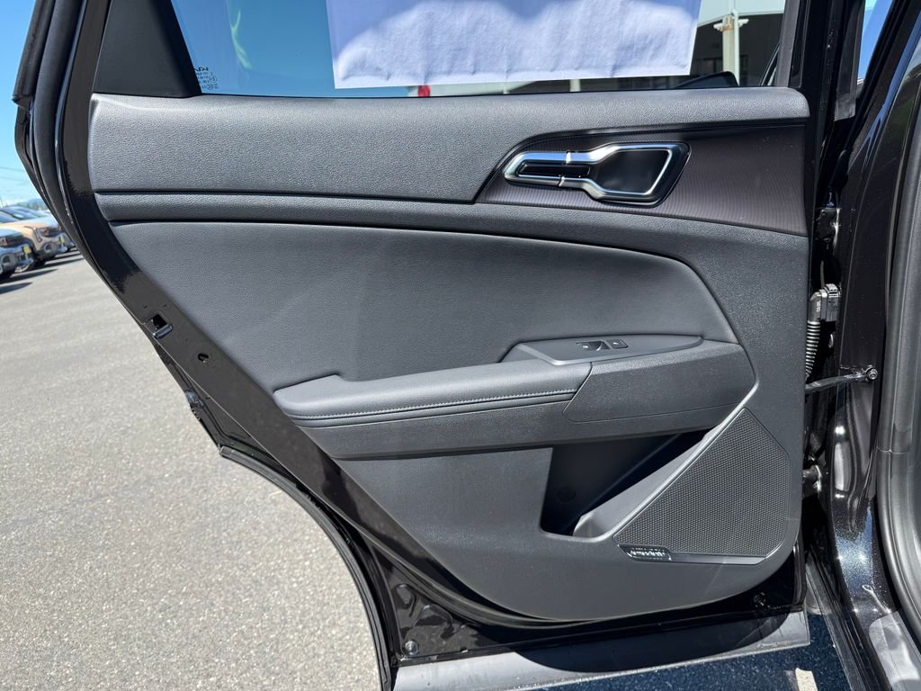 New 2027 Fusion Black Kia SX Prestige image 20