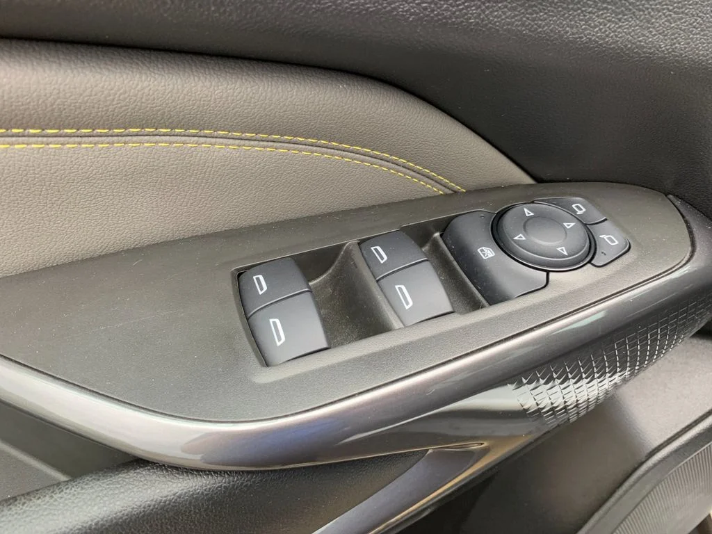 Used 2024 White Chevrolet ACTIV image 13