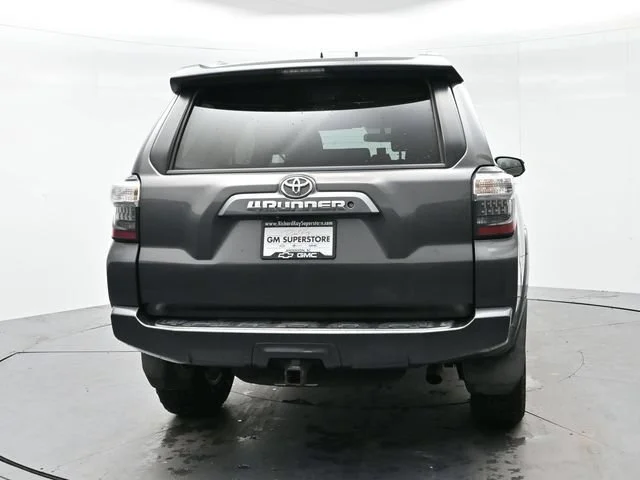 Used 2014 Magnetic Gray Met Toyota SR5 image 6