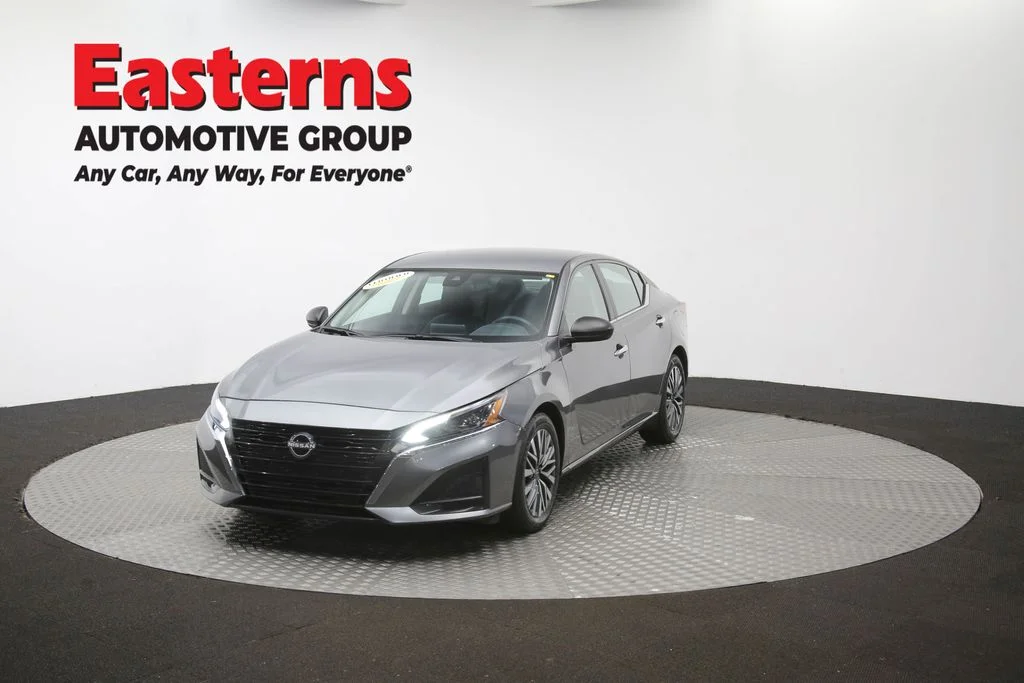Used 2025 Gray Nissan 2.5 SV image 53