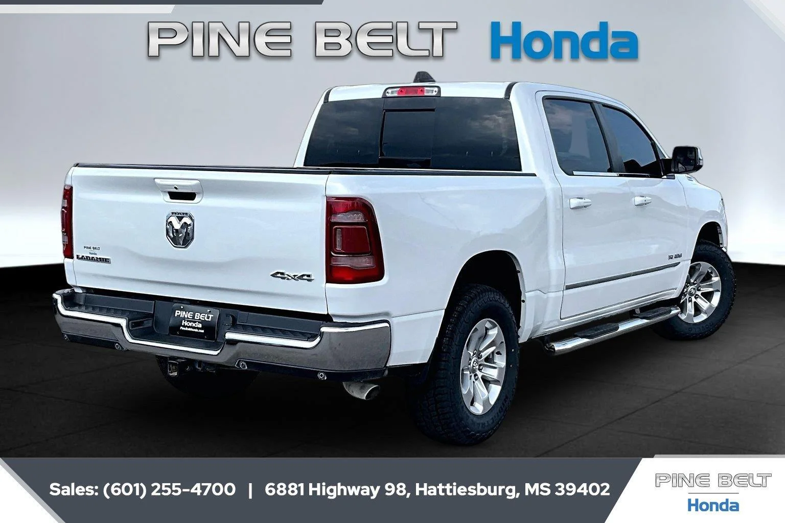 Used 2023 Ivory White Tri-Coat Pearlcoat Ram Laramie image 10