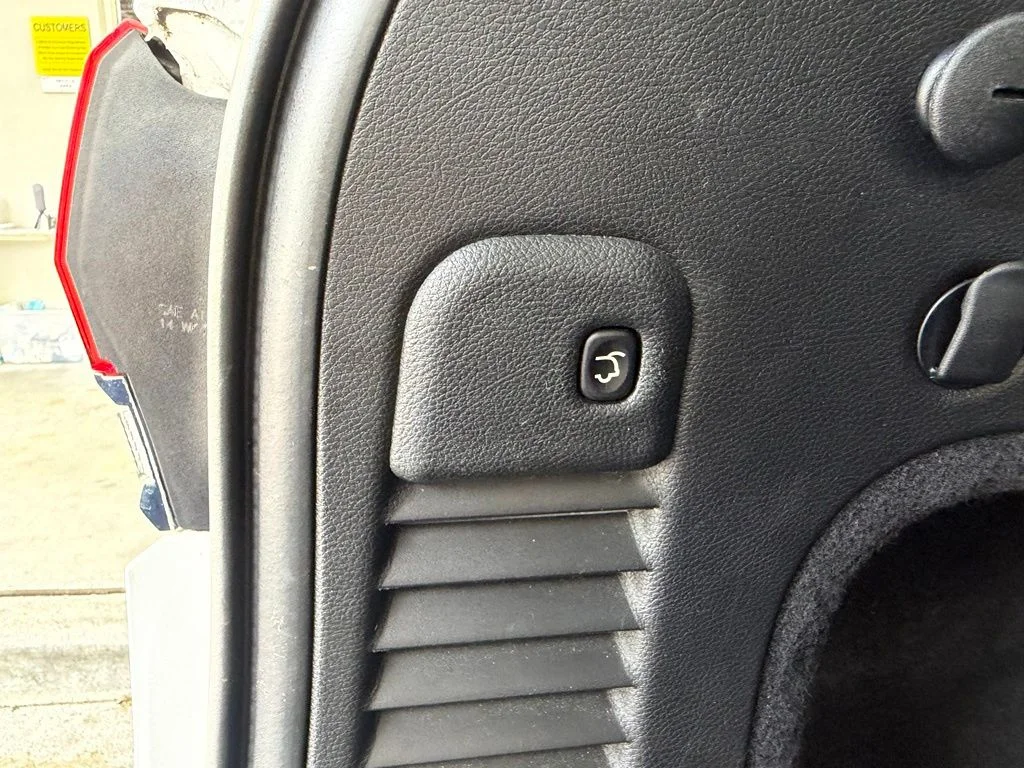 Used 2020 White Jeep Limited image 40