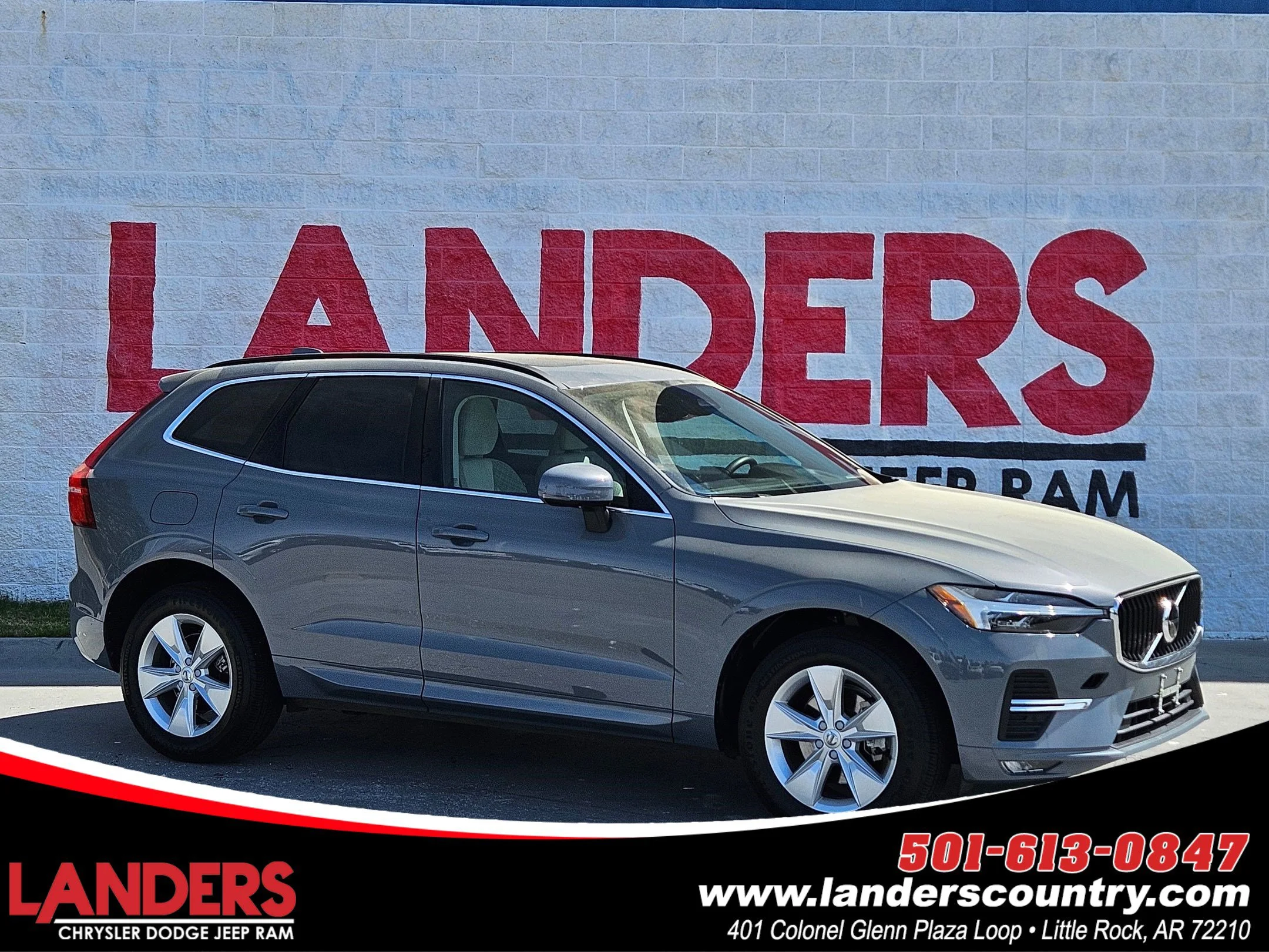 2022 Volvo XC60 B5 Momentum AWD's photo