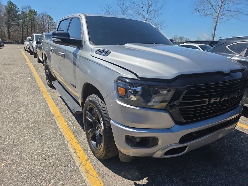 2021 RAM 1500 Big Horn/Lone Star 4x4 Crew Cab 5'7's photo