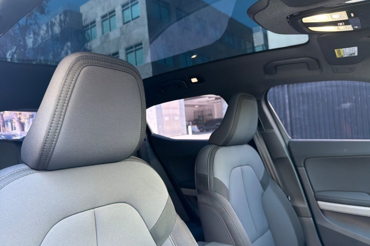 Used 2023 WHITE Polestar  image 16