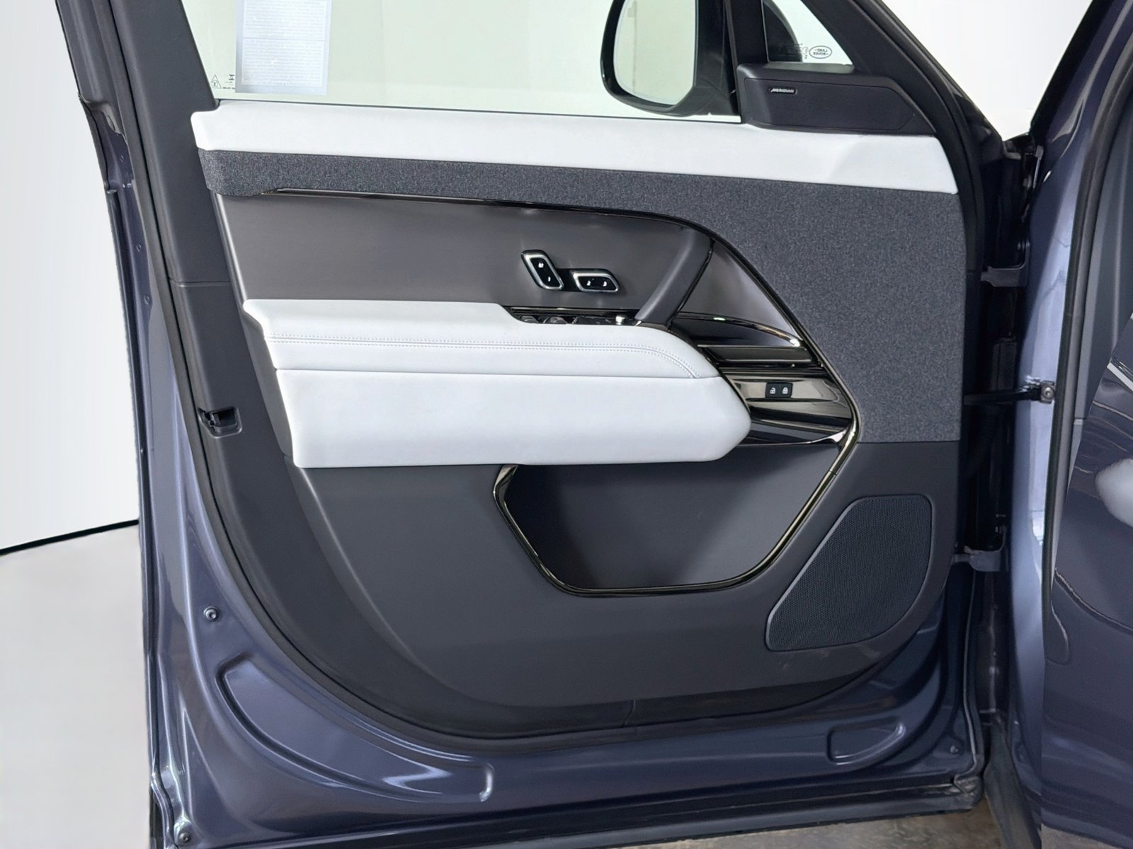 2026 Land Rover Range Rover Sport SE - Photo 21