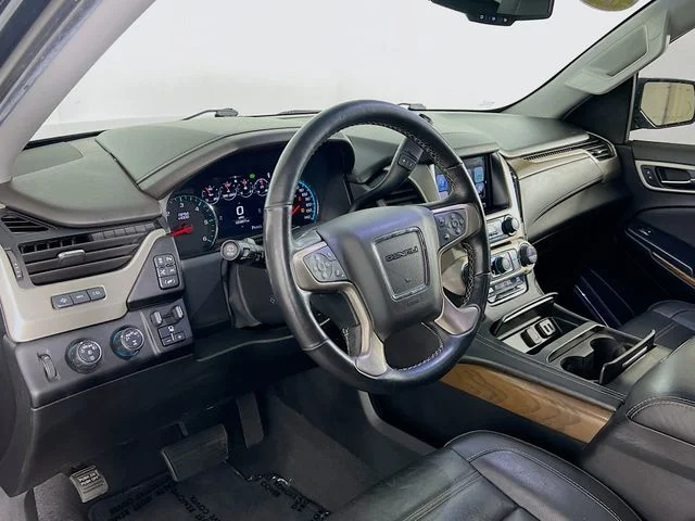 2019 GMC Yukon Denali - Photo 38