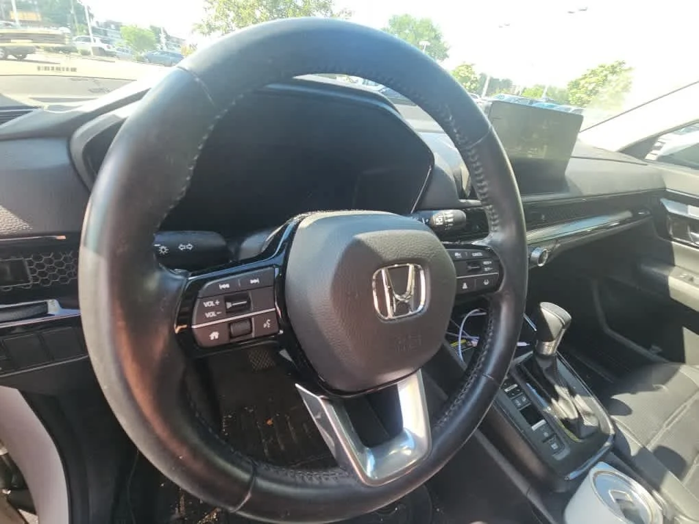 Certified Used 2024 Platinum White Pearl Honda EX-L image 7