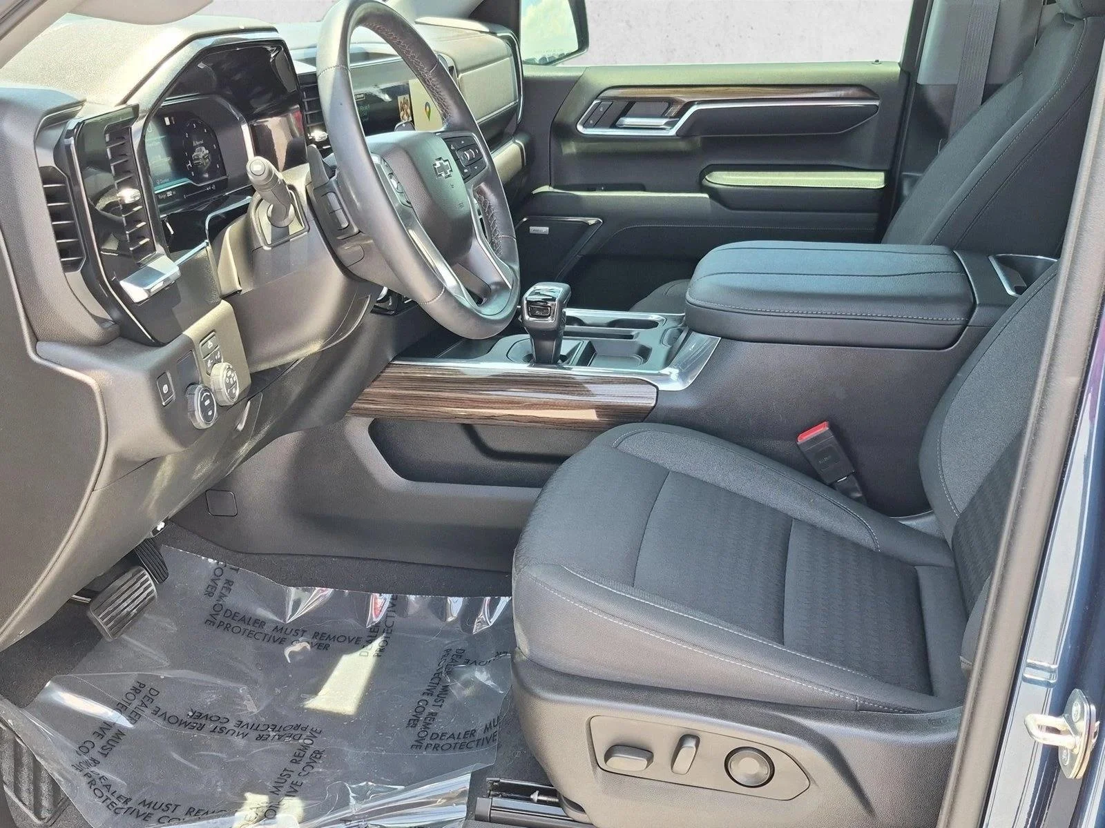 Used 2023 Northsky Blue Metallic Chevrolet RST image 15
