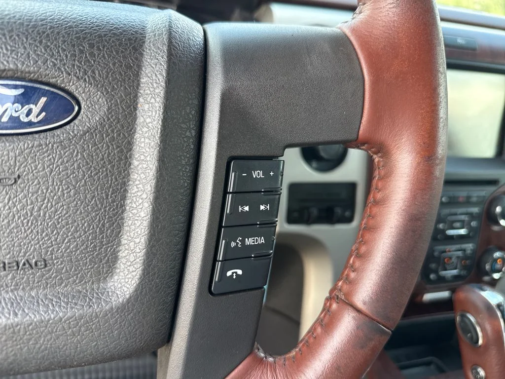 Used 2013 Black Ford King Ranch image 18