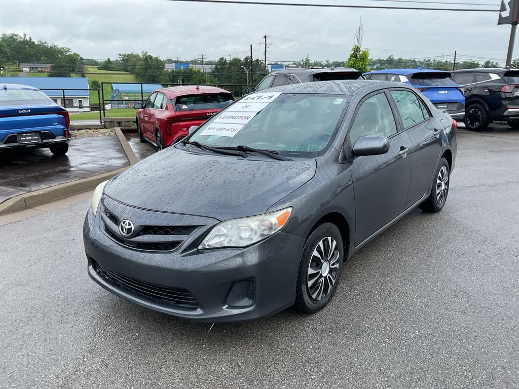 Used 2011 Magnetic Gray Metallic Toyota LE image 4