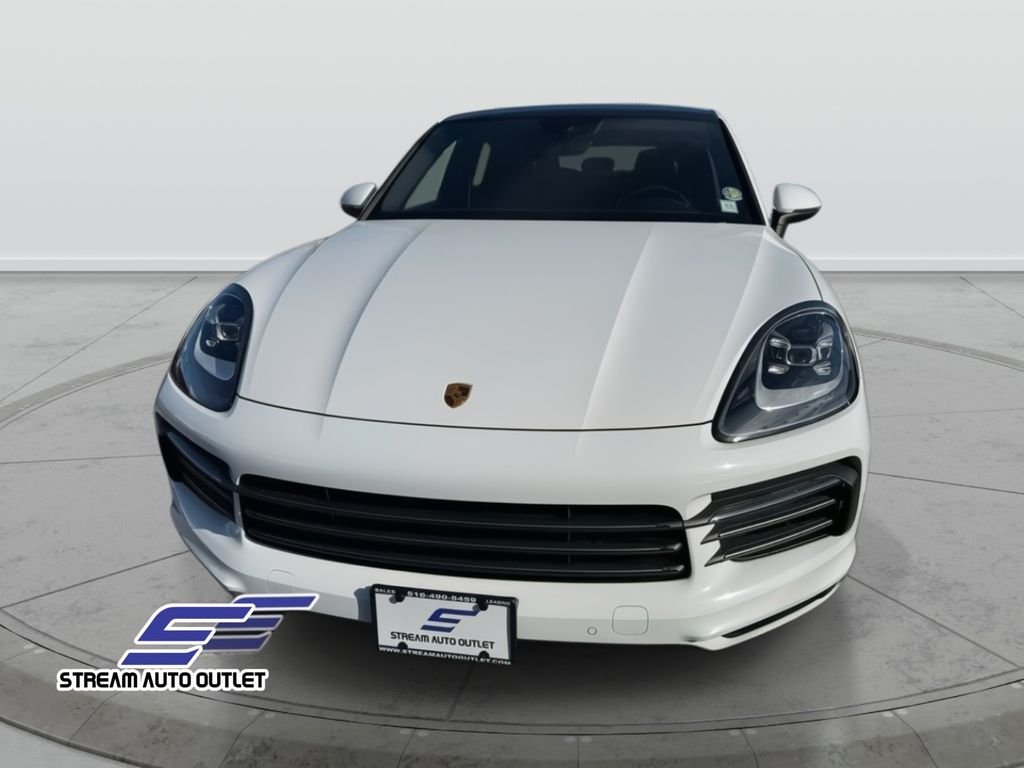 2023 Porsche Cayenne Coupe Platinum Edition photo 3