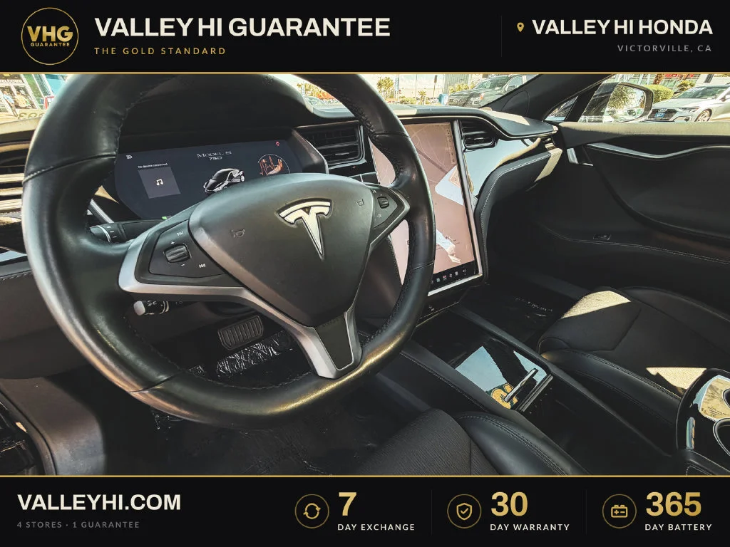 Used 2018  Tesla  image 17