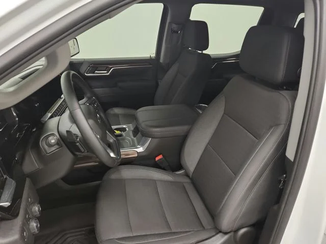 Used 2025 White Chevrolet RST image 18