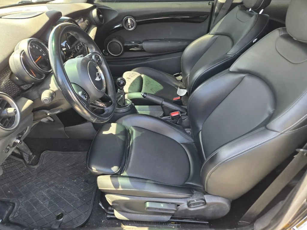 Used 2015 Black MINI S image 3